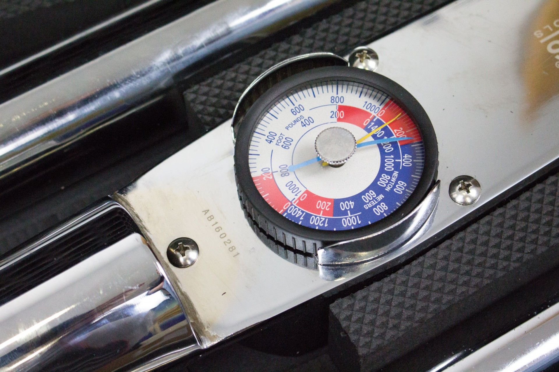 DIAL TORQUE WRENCH 1" 0-1400Nm