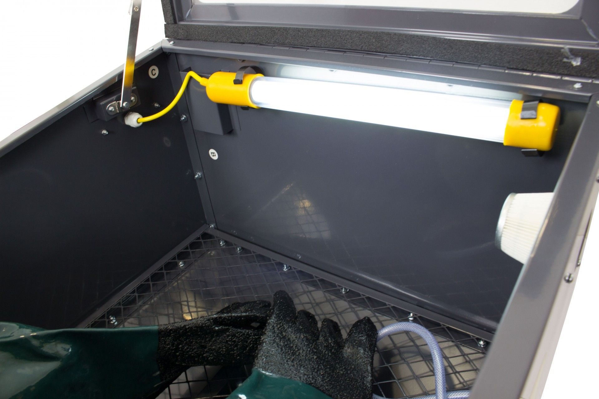 SANDBLASTER CABINET 90L