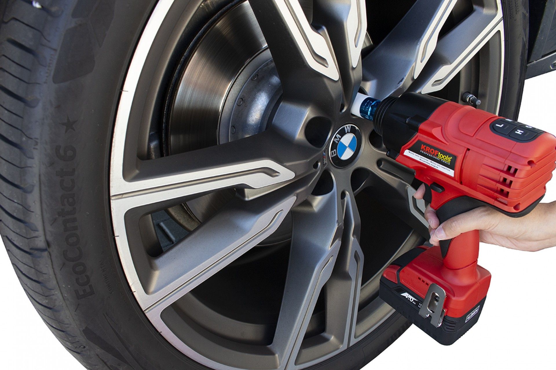 LLAVE IMPACTO 1/2" 650Nm BATERIA 18V