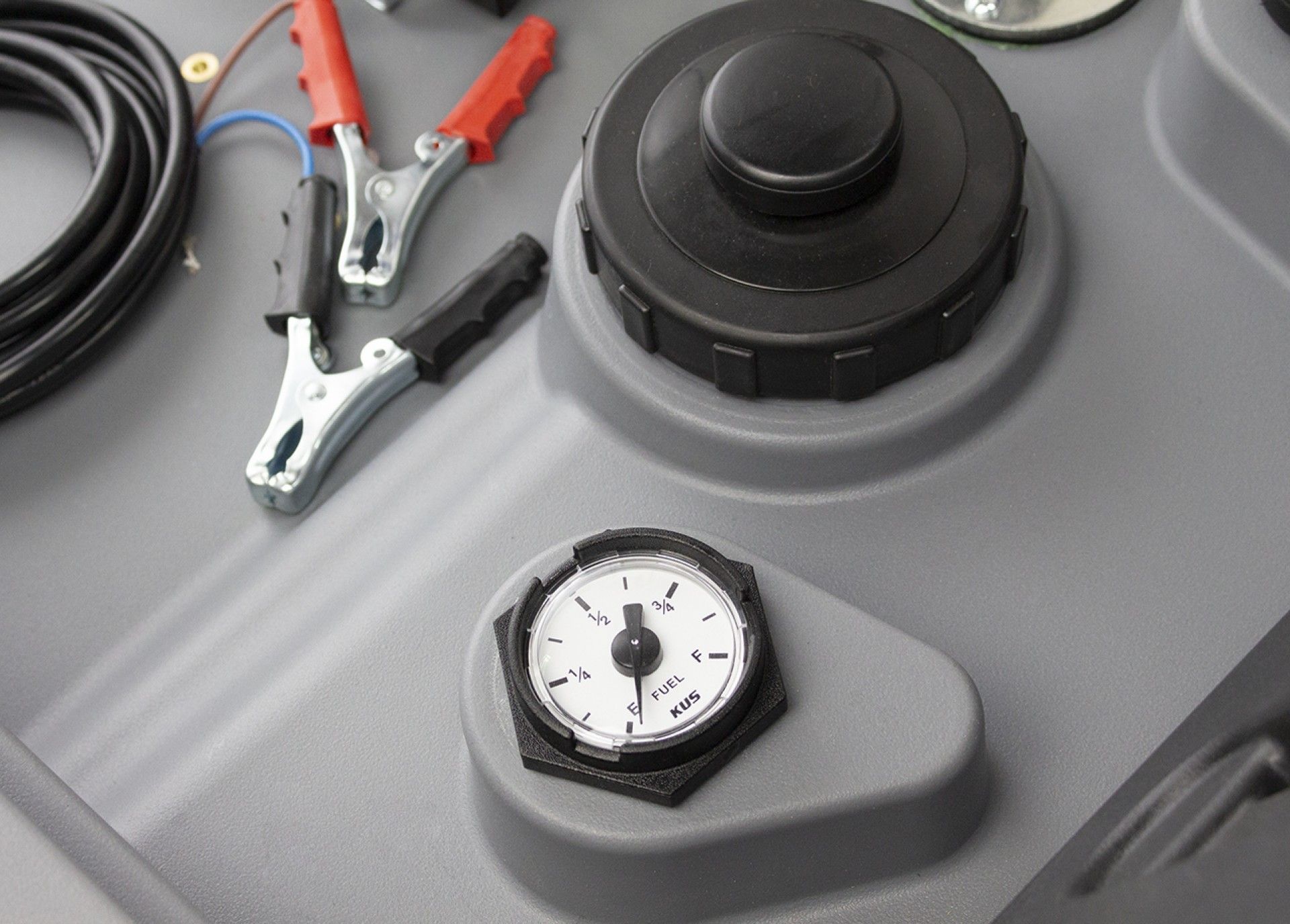 SERBATOIO DIESEL 12 V 210 L