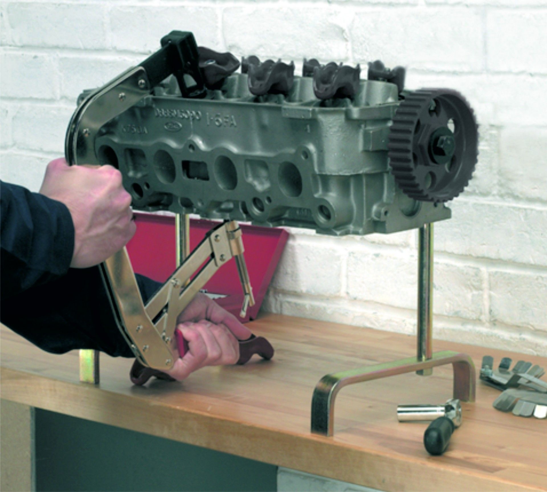 2PCS CYLINDER HEAD STANDS