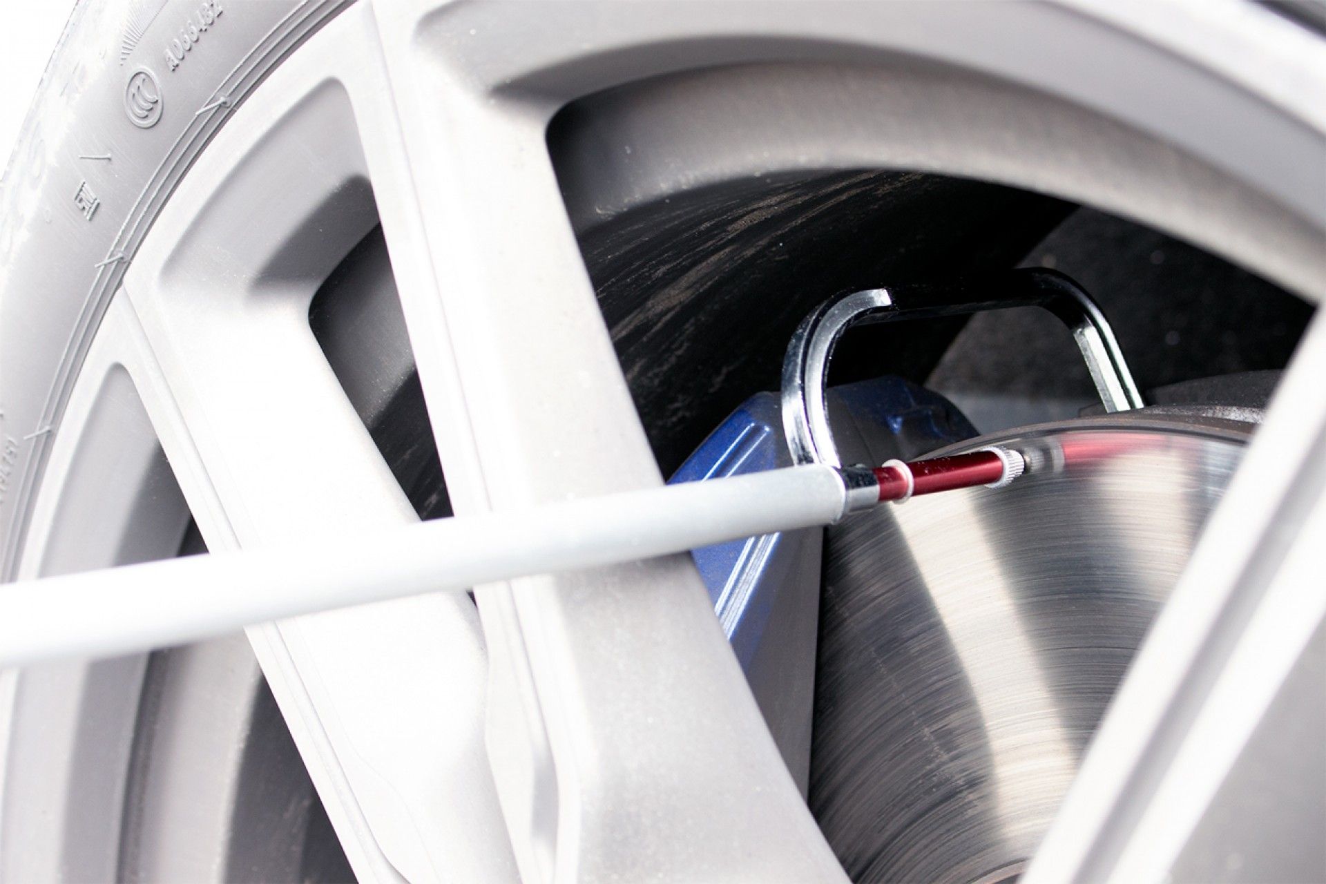 JAUGE D’ÉPAISSEUR POUR DISQUES DE FREINS