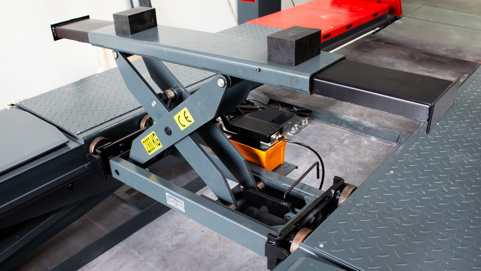 2TON ROLLING JACK 4 COLUMNS LIFT