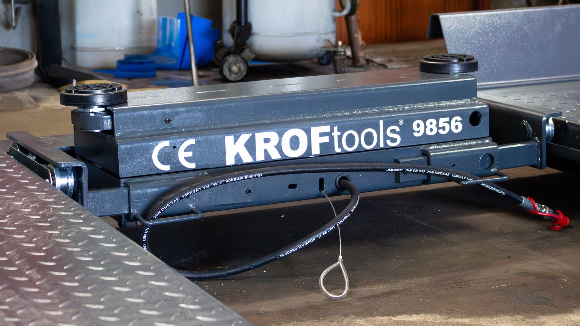 3TON ROLLING JACK 4 COLUMNS LIFT