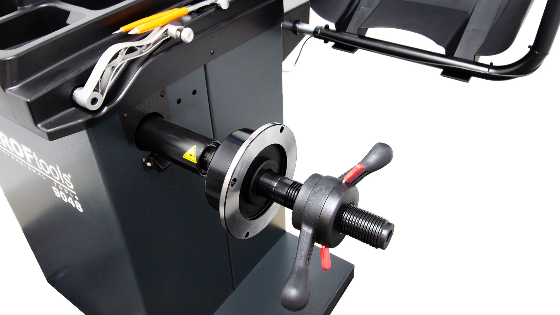 MÁQUINA CALIBRAR RODAS AUTOMÁTICO 10"- 24" C/ LASER e LCD 21"